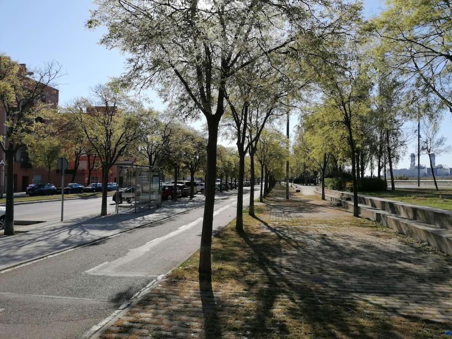 Piso Pl 2B, 20Min Plaza Cataluna Sant Adria de Besos Ngoại thất bức ảnh