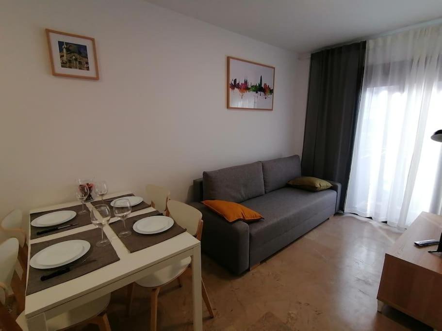 Piso Pl 2B, 20Min Plaza Cataluna Sant Adria de Besos Ngoại thất bức ảnh